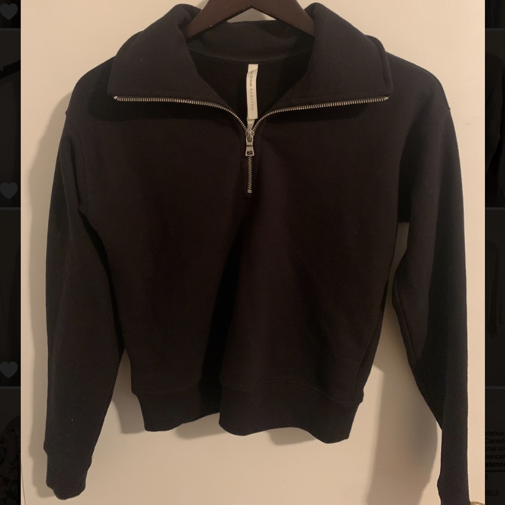 Aritzia crop half zip sweater